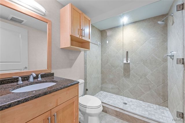 1018 Hackberry 203, Tuscaloosa, AL 35401