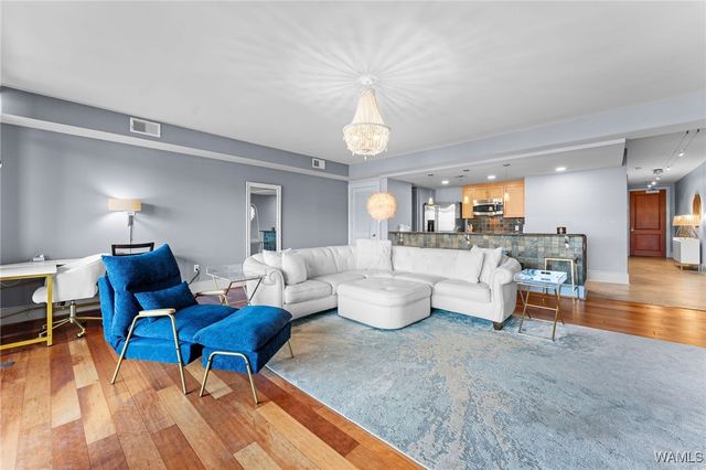 1018 Hackberry 203, Tuscaloosa, AL 35401