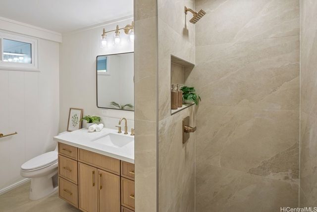 3083 Hiehie Street, Honolulu, HI 96822