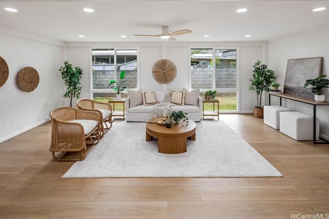 3083 Hiehie Street, Honolulu, HI 96822