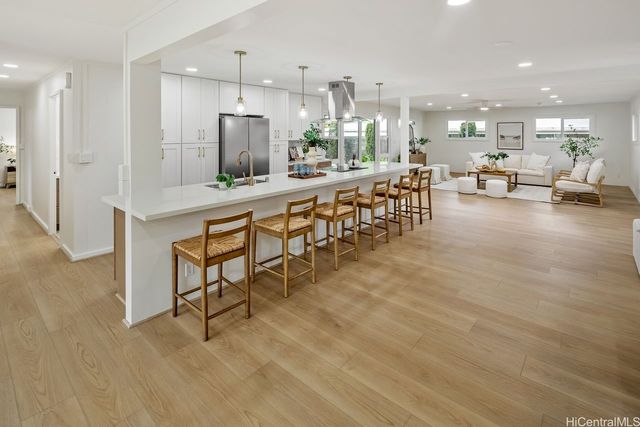 3083 Hiehie Street, Honolulu, HI 96822