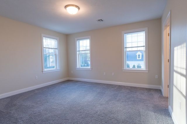80 North Meadows Road 206, Medfield, MA 02052