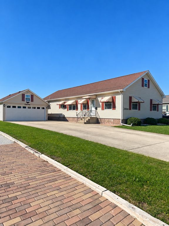 23000 S PineHurst Drive, Frankfort, IL 60423 — photo 2