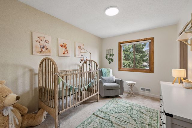 15001 Charleston Avenue W, Rosemount, MN 55068