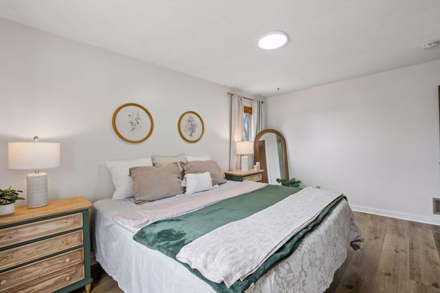 15001 Charleston Avenue W, Rosemount, MN 55068