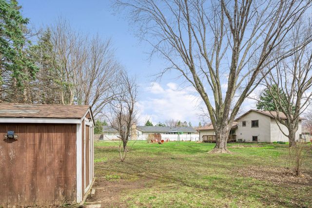 15001 Charleston Avenue W, Rosemount, MN 55068