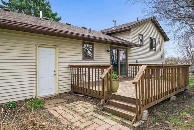 15001 Charleston Avenue W, Rosemount, MN 55068