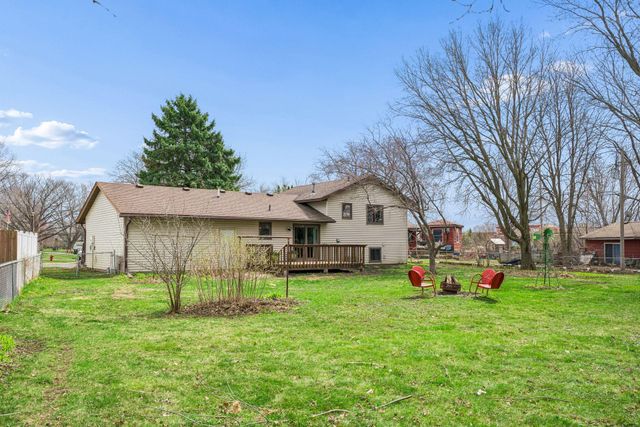 15001 Charleston Avenue W, Rosemount, MN 55068