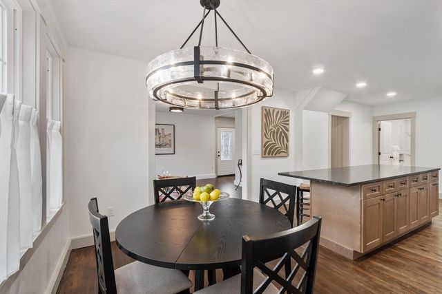 7 Albemarle St, Worcester, MA 01605