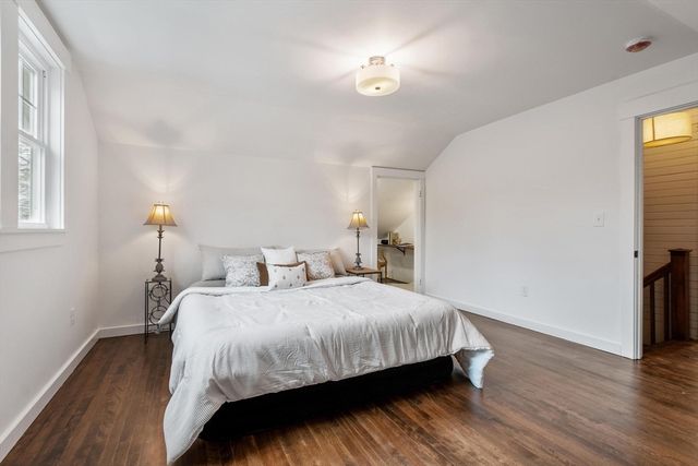 7 Albemarle St, Worcester, MA 01605