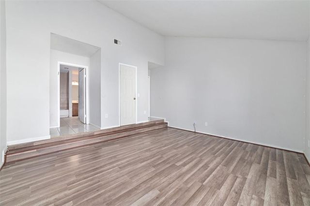 8754 Village Of Fondren Drive 8754, Houston, TX 77071