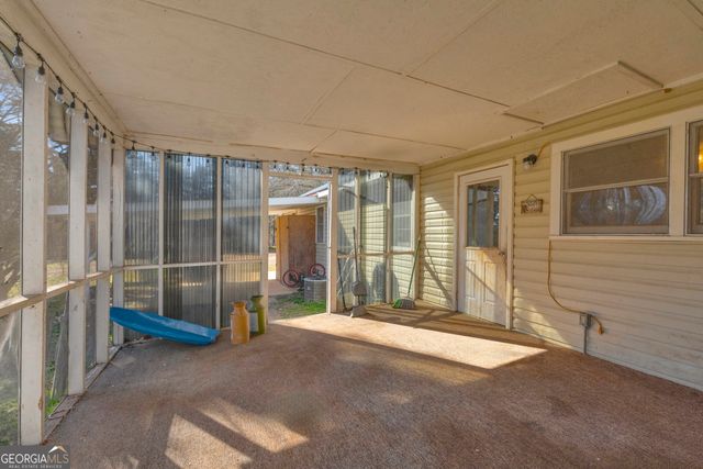 5831 Mize Road, Toccoa, GA 30577