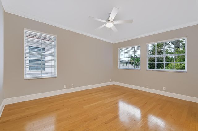 379 Columbus Street, Palm Beach Gardens, FL 33410