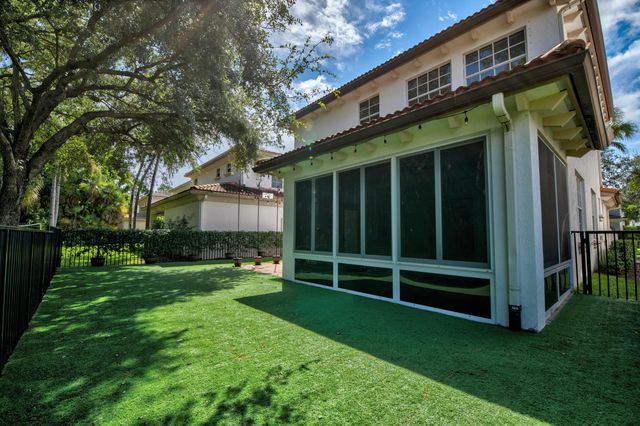 379 Columbus Street, Palm Beach Gardens, FL 33410