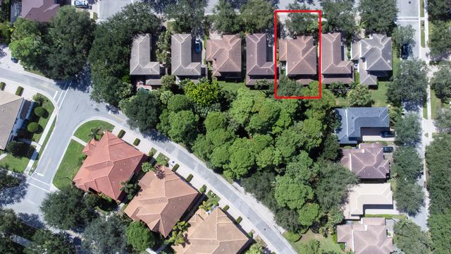 379 Columbus Street, Palm Beach Gardens, FL 33410