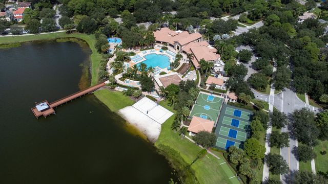 379 Columbus Street, Palm Beach Gardens, FL 33410