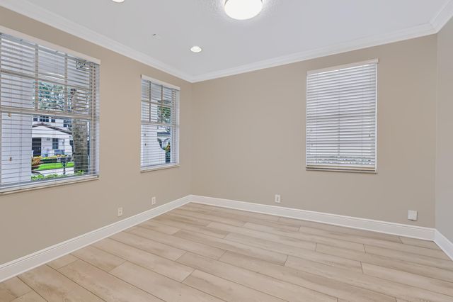 379 Columbus Street, Palm Beach Gardens, FL 33410
