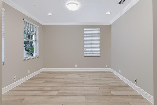 379 Columbus Street, Palm Beach Gardens, FL 33410