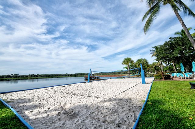379 Columbus Street, Palm Beach Gardens, FL 33410
