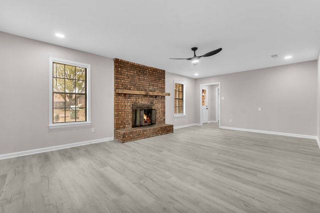 4427 LOGAN'S PATH RD, Memphis, TN 38053