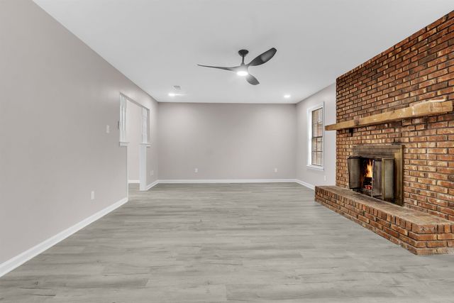 4427 LOGAN'S PATH RD, Memphis, TN 38053