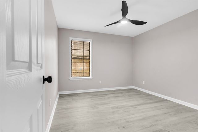 4427 LOGAN'S PATH RD, Memphis, TN 38053