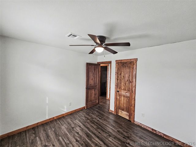 1403 N 6th Street, Stilwell, OK 74960