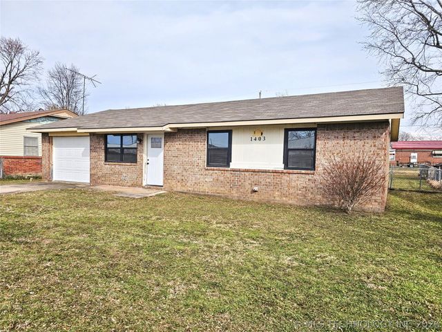 1403 N 6th Street, Stilwell, OK 74960