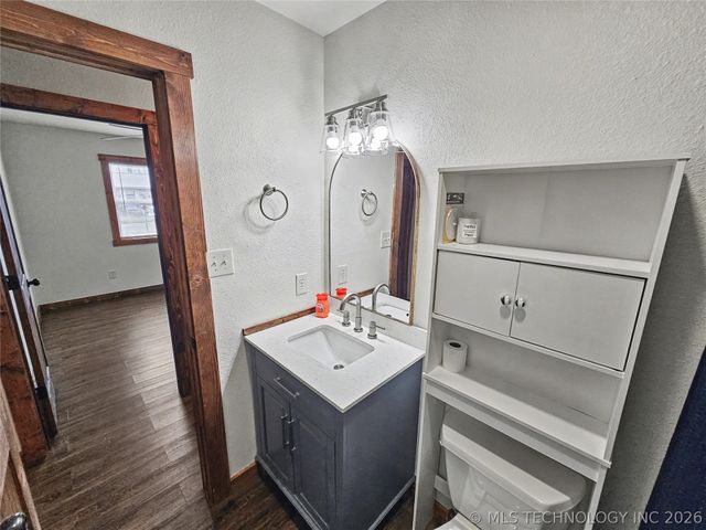 1403 N 6th Street, Stilwell, OK 74960