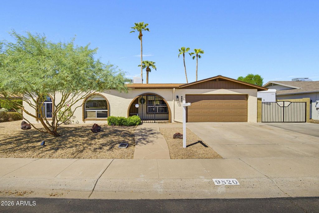 9820 N 56TH Avenue, Glendale, AZ 85302 — photo 2