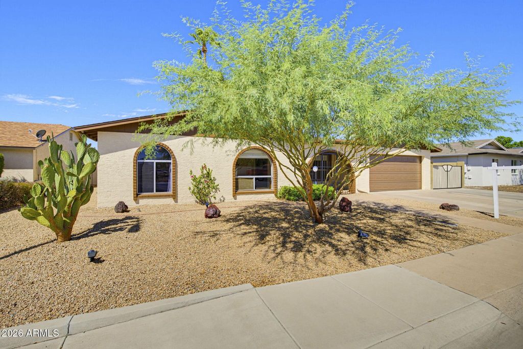 9820 N 56TH Avenue, Glendale, AZ 85302 — photo 4