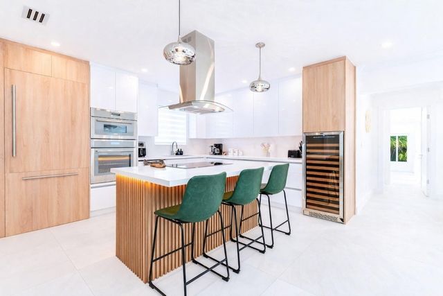 616 NE 16th Terrace, Fort Lauderdale, FL 33304