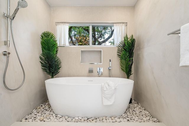 616 NE 16th Terrace, Fort Lauderdale, FL 33304