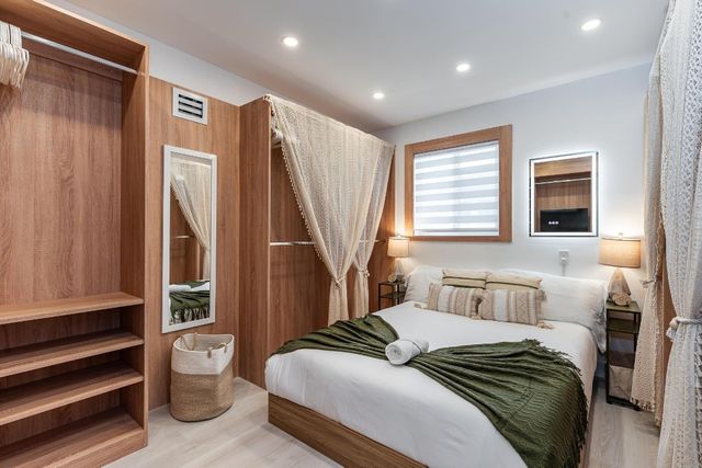 616 NE 16th Terrace, Fort Lauderdale, FL 33304