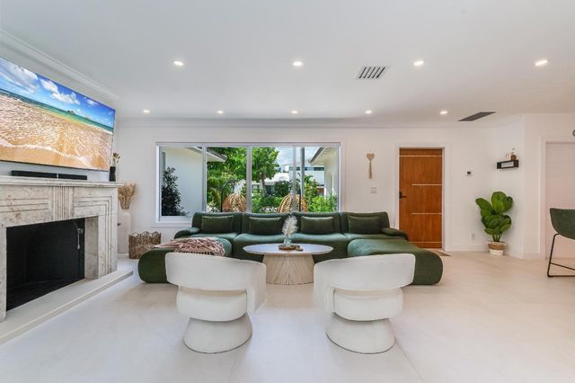 616 NE 16th Terrace, Fort Lauderdale, FL 33304