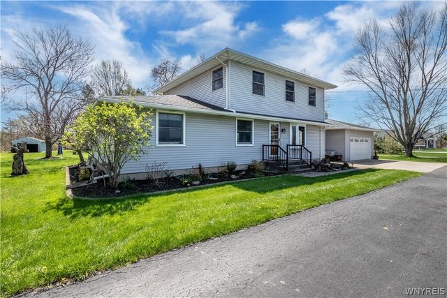 3878 Lockport Road, Wheatfield, NY 14132
