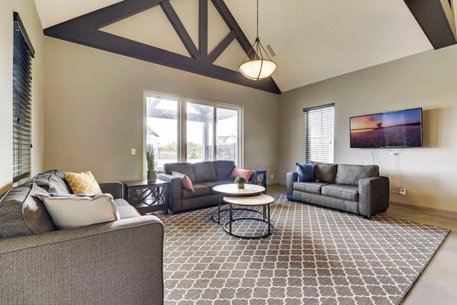 34 Rapp Farm Boulevard, North Oaks, MN 55127