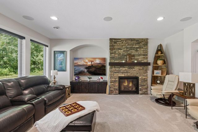 34 Rapp Farm Boulevard, North Oaks, MN 55127