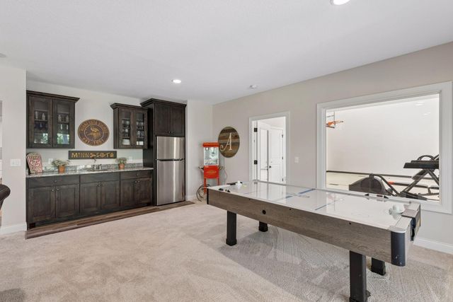 34 Rapp Farm Boulevard, North Oaks, MN 55127