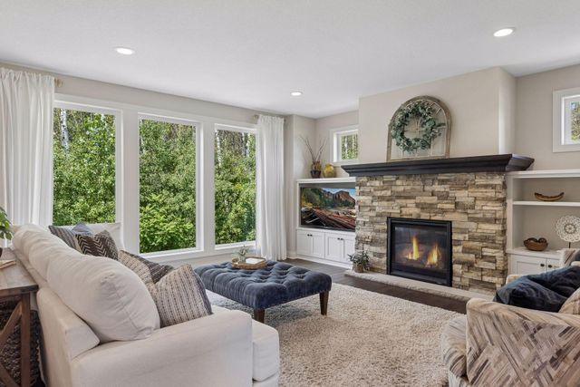 34 Rapp Farm Boulevard, North Oaks, MN 55127