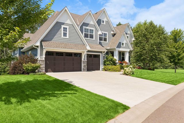 34 Rapp Farm Boulevard, North Oaks, MN 55127