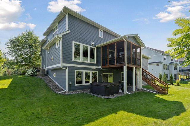 34 Rapp Farm Boulevard, North Oaks, MN 55127