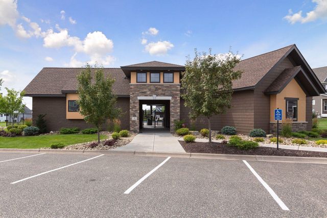 34 Rapp Farm Boulevard, North Oaks, MN 55127