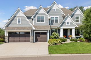 34 Rapp Farm Boulevard, North Oaks, MN 55127
