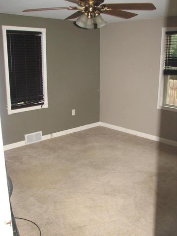7426 Pershing BOULEVARD, Kenosha, WI 53142