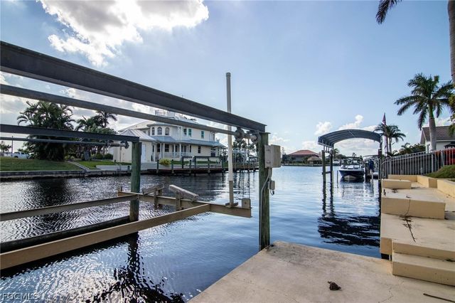 2112 Cornwallis PKWY, Cape Coral, FL 33904