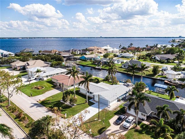 2112 Cornwallis PKWY, Cape Coral, FL 33904