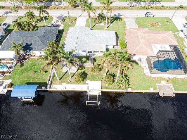 2112 Cornwallis PKWY, Cape Coral, FL 33904