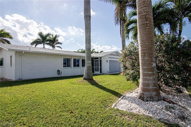 2112 Cornwallis PKWY, Cape Coral, FL 33904