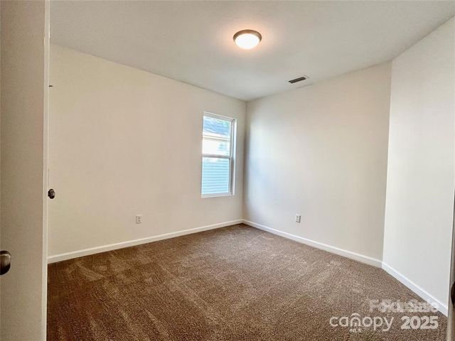 6207 Thompson Brook Lane, Charlotte, NC 28212